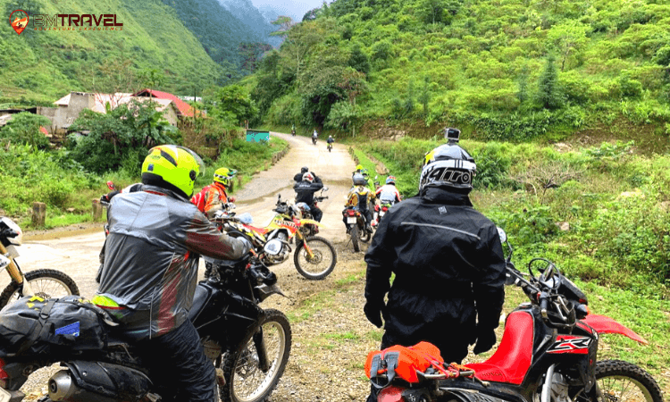 Central vietnam motorbike tour 8 days -4