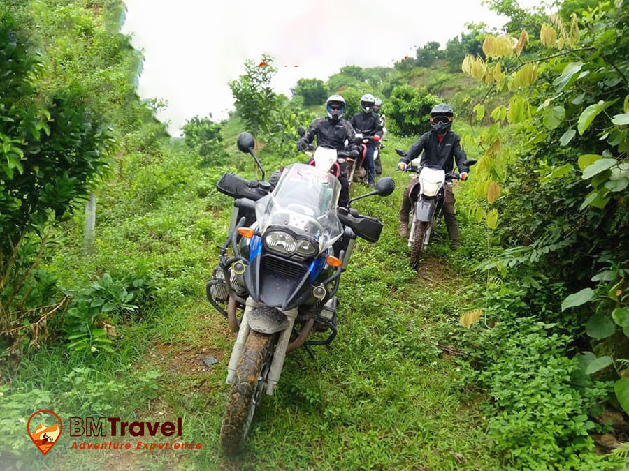 Vietnam Laos Border Crossing Motorbike Tour